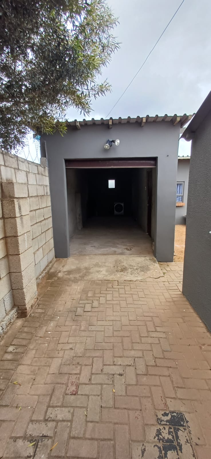 2 Bedroom Property for Sale in Zwide Eastern Cape